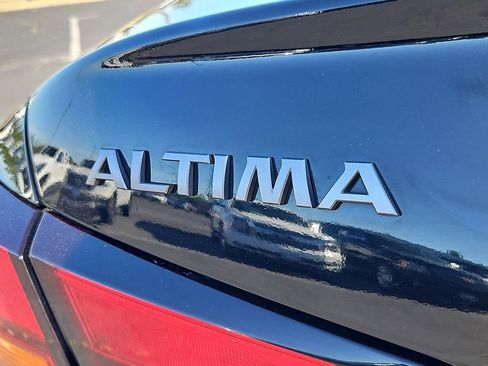 Used 2024 Nissan Altima 2.5 SR FWD image 26