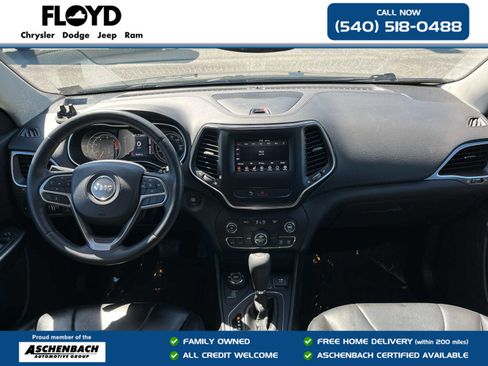 Used 2020 Jeep Cherokee Latitude Plus w/ Comfort/Convenience Group AWD/4WD image 31