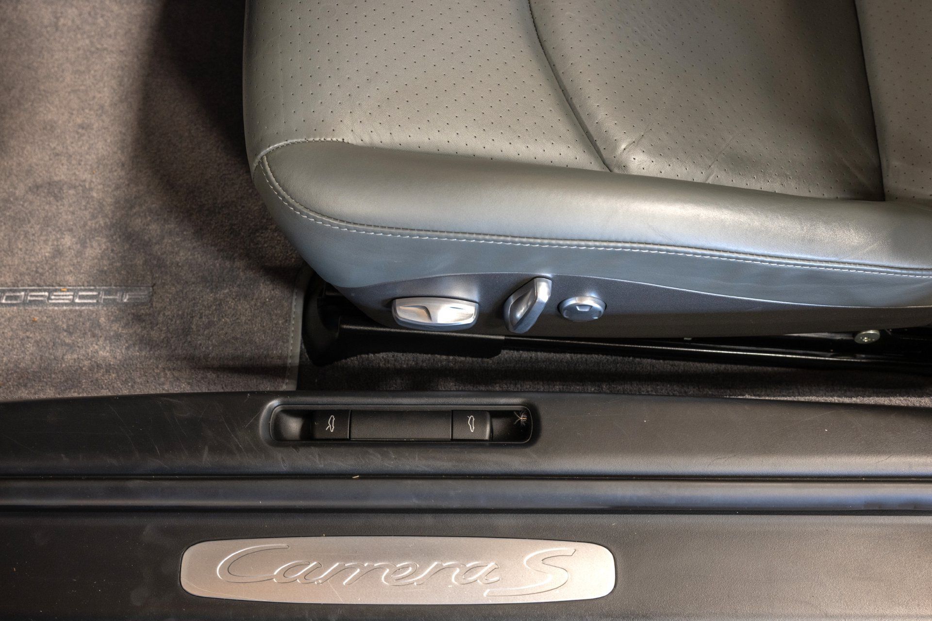 Used 2006 Porsche 911 Carrera S RWD image 30