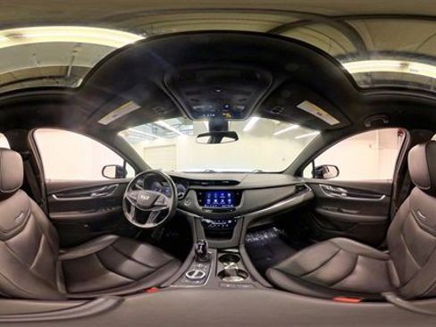 Used 2022 Cadillac XT5 Premium Luxury image 37