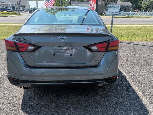 Certified 2025 Nissan Altima 2.5 SV w/ SV Special Edition Package AWD/4WD image 6