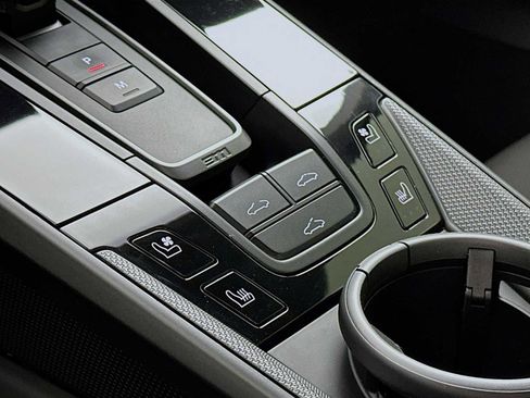 Certified 2020 Porsche 911 Carrera image 20