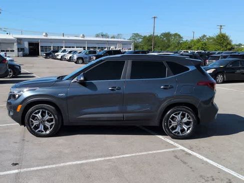 Used 2022 Kia Seltos EX AWD/4WD image 5