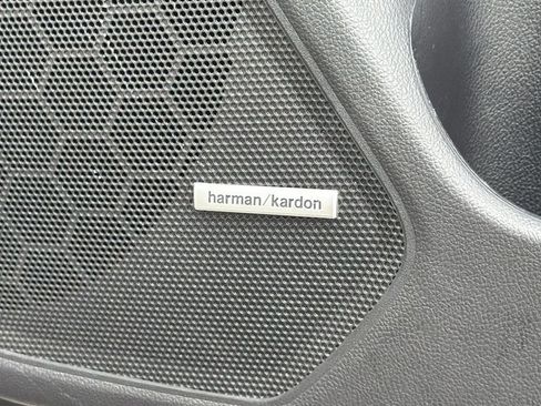 Used 2019 Subaru Outback 2.5i Limited image 8