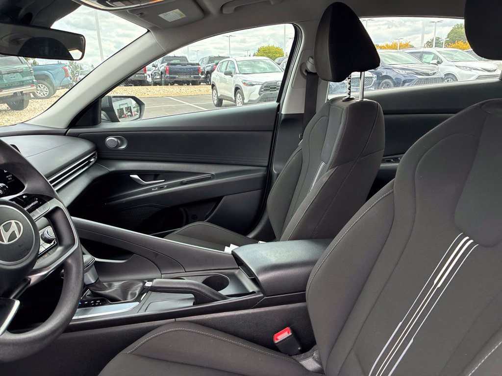 Used 2024 Hyundai Elantra SEL FWD image 24