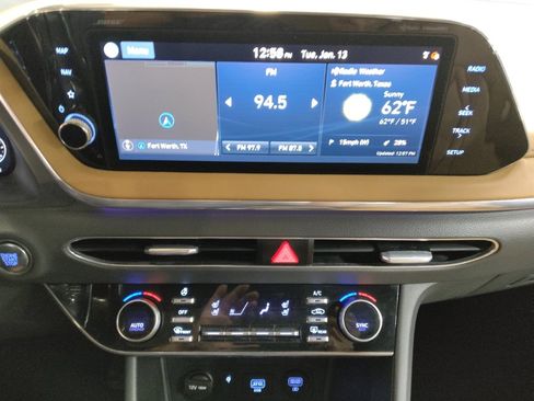 Used 2021 Hyundai Sonata Limited image 25