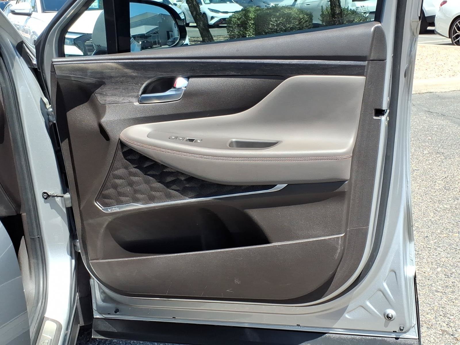 Used 2020 Hyundai Santa Fe Limited w/ Cargo Package FWD image 15