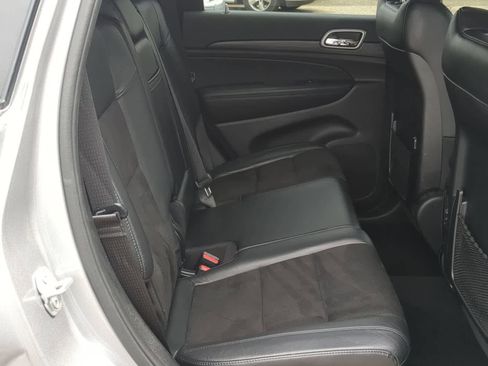 Certified 2020 Jeep Grand Cherokee Altitude AWD/4WD image 20