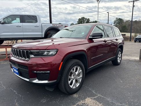 Used 2024 Jeep Grand Cherokee L Limited image 3