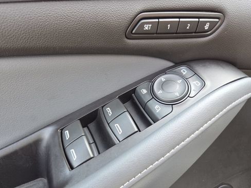 Used 2020 Buick Enclave Premium w/ Trailering Package, 5000 lbs. AWD/4WD image 35