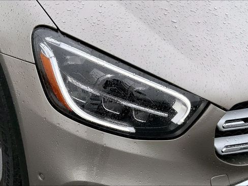 Certified 2021 Mercedes-Benz GLC 300 image 27