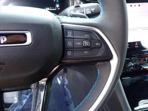 Used 2022 Jeep Grand Cherokee Trailhawk w/ Advanced Protech Group II image 17