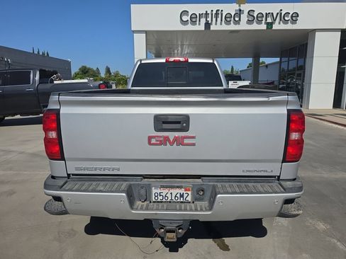Used 2018 GMC Sierra 3500 Denali AWD/4WD image 5