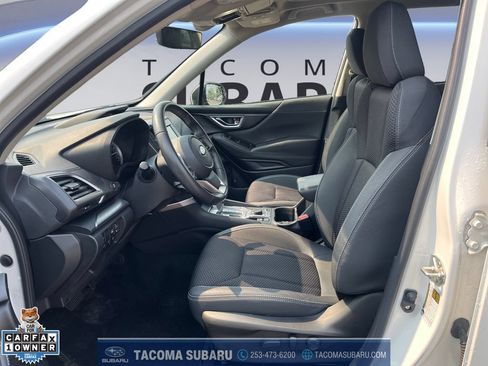 Used 2020 Subaru Forester Premium AWD/4WD image 10