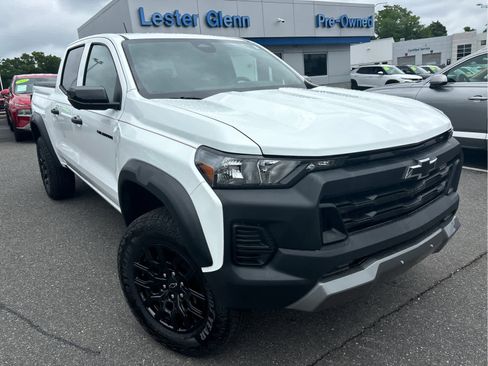Certified 2026 Chevrolet Colorado Trail Boss AWD/4WD image 3