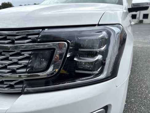 Used 2021 Ford Expedition Platinum AWD/4WD image 9