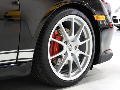 Used 2011 Porsche Boxster Spyder image 74