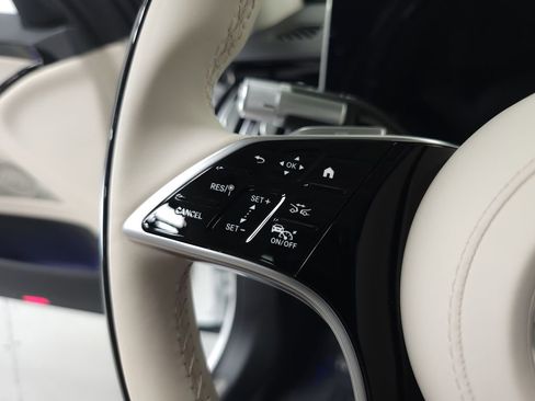 Used 2023 Mercedes-Benz S 500 4MATIC image 11