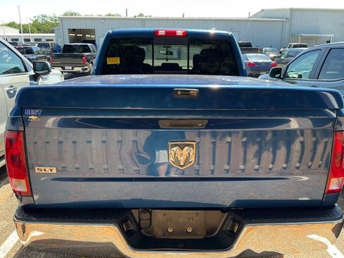 Used 2011 RAM 1500 Classic SLT w/ Luxury Group RWD image 5