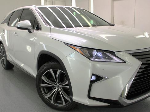 Used 2019 Lexus RX 350L Luxury image 14