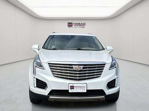 Used 2018 Cadillac XT5 Platinum w/ Driver Assist Package AWD/4WD image 2