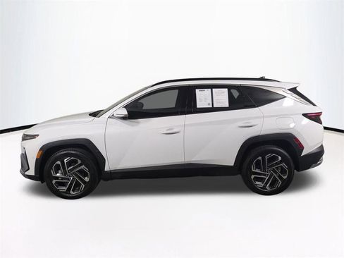 Certified 2025 Hyundai Tucson Limited AWD/4WD image 8