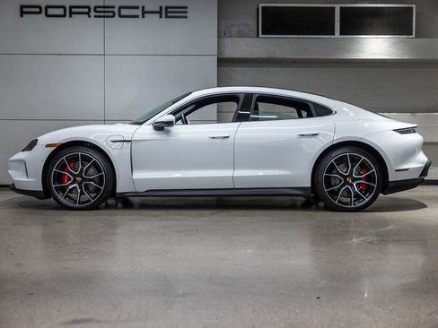 New 2025 Porsche Taycan 4S image 2