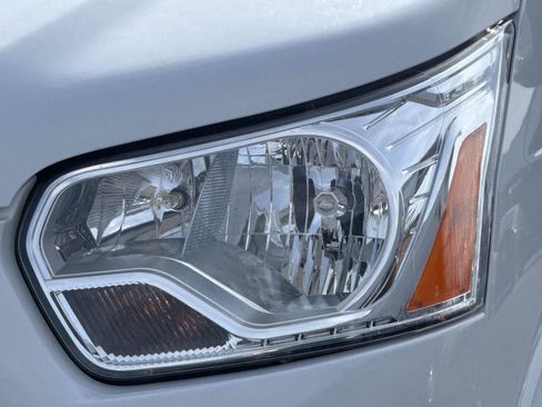 Used 2021 Ford Transit 350 XLT image 9