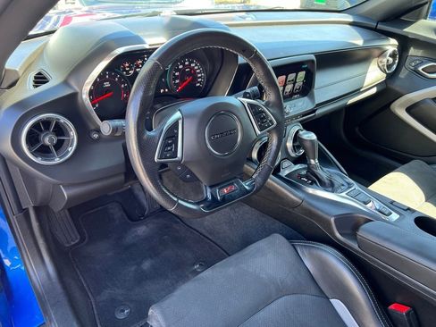 Used 2018 Chevrolet Camaro SS RWD image 14