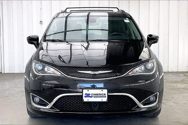 Used 2019 Chrysler Pacifica Touring-L Plus w/ Advanced Safetytec Group FWD image 3