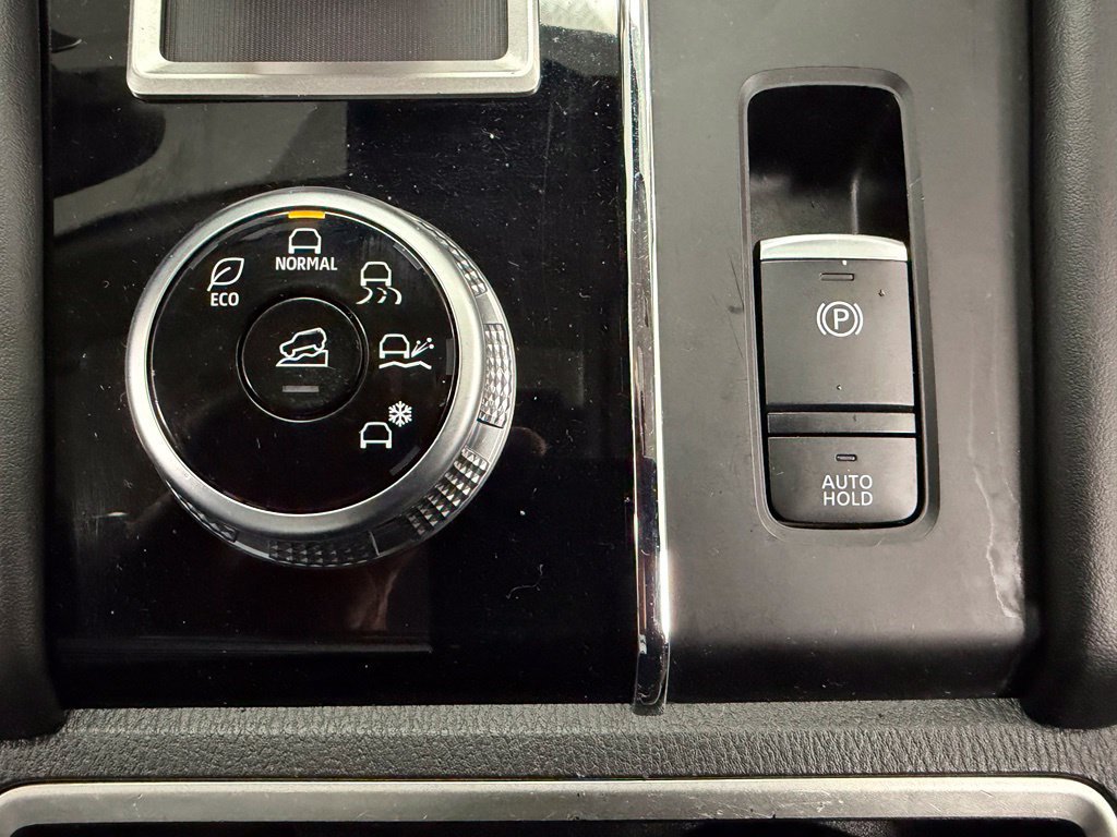 Used 2024 Mitsubishi Outlander SE FWD image 31