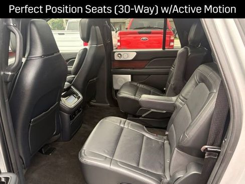 Used 2023 Lincoln Navigator L Reserve AWD/4WD image 23