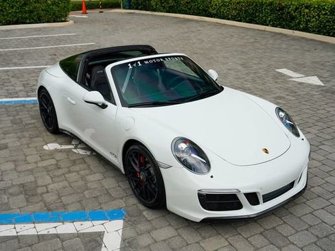 Used 2018 Porsche 911 Targa 4 GTS AWD/4WD image 39