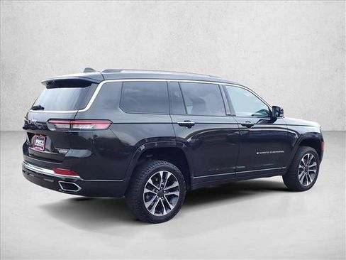 Used 2022 Jeep Grand Cherokee L Overland w/ Luxury Tech Group IV AWD/4WD image 4