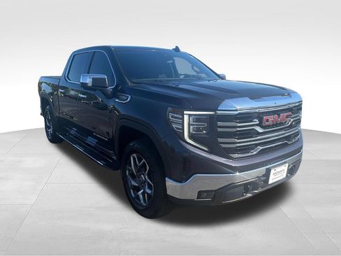 Used 2023 GMC Sierra 1500 SLT AWD/4WD image 13