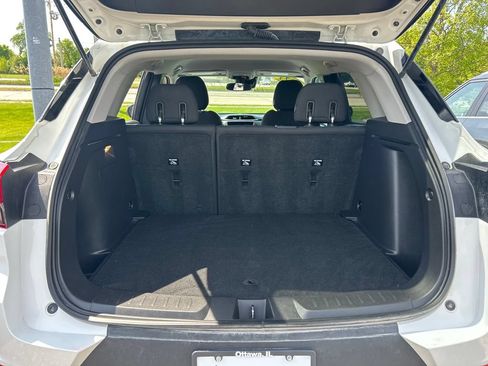 Used 2023 Chevrolet TrailBlazer LT w/ Convenience Package AWD/4WD image 7