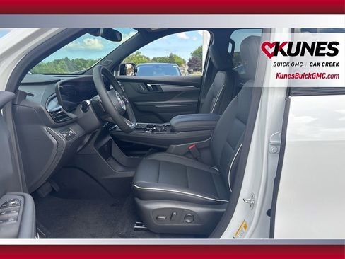 New 2026 Buick Enclave Sport Touring w/ LPO, Floor Liner Package image 9