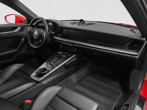 Certified 2021 Porsche 911 Carrera 4S AWD/4WD image 27