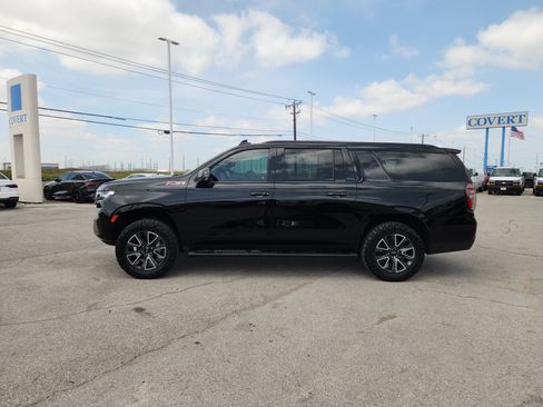 Used 2021 Chevrolet Suburban Z71 w/ Luxury Package AWD/4WD image 4