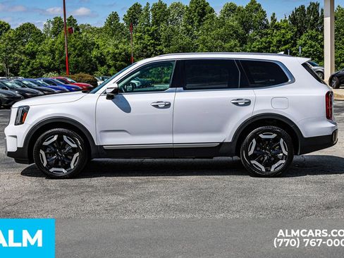 Used 2025 Kia Telluride S AWD/4WD image 9