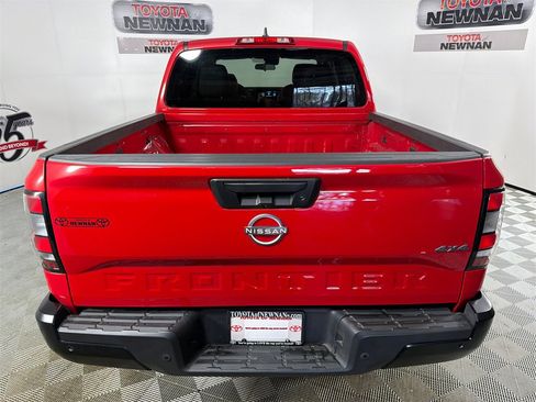 Used 2022 Nissan Frontier S w/ Technology Package image 4