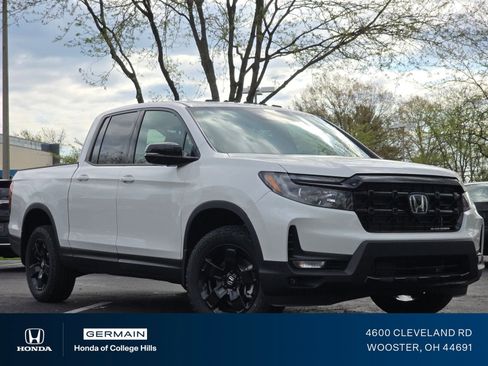New 2026 Honda Ridgeline Black Edition image 2