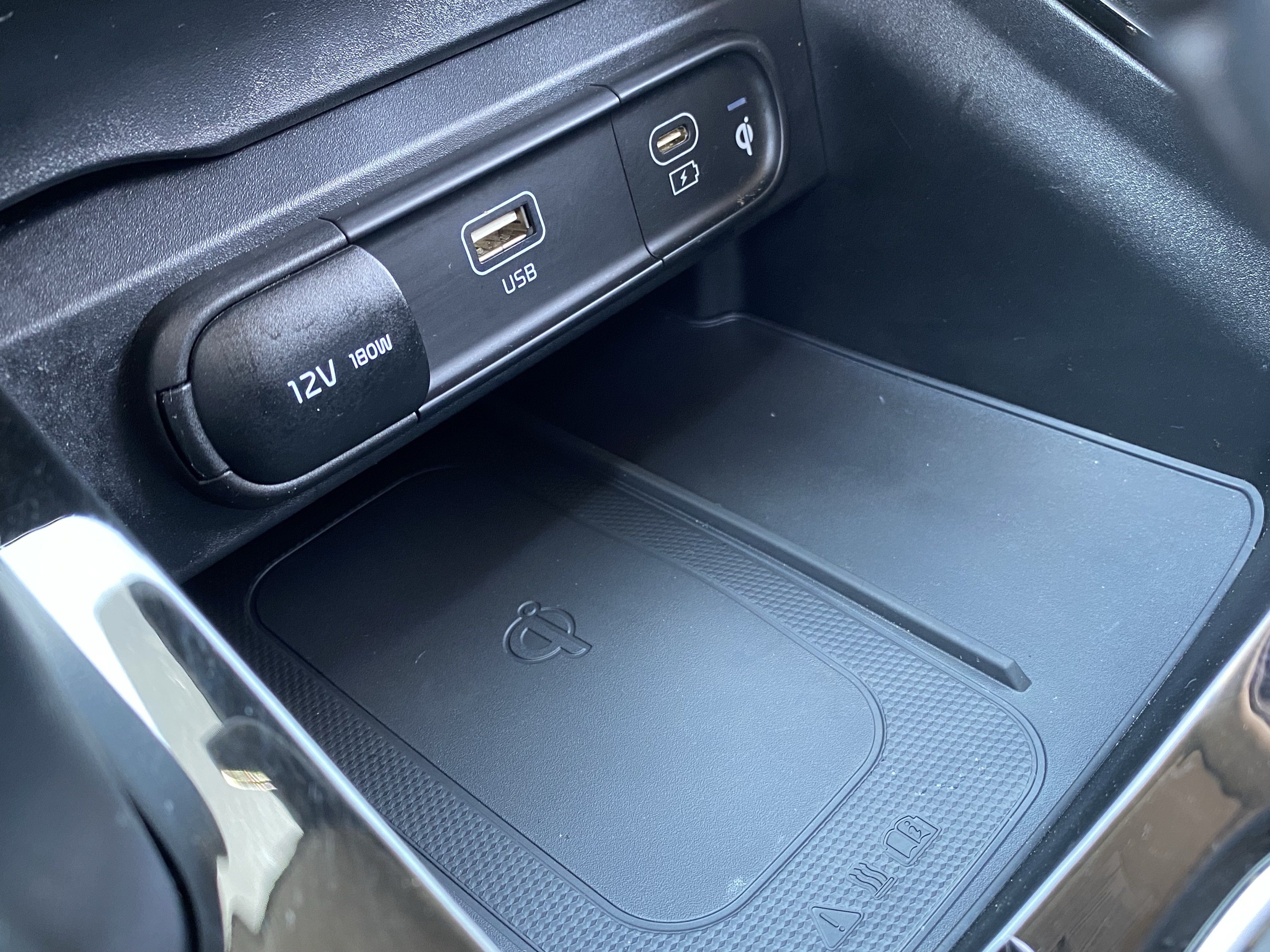 Used 2023 Kia Telluride EX w/ EX Captain's Chair Package FWD image 27