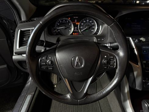 Used 2017 Acura TLX w/ Technology Package FWD image 10