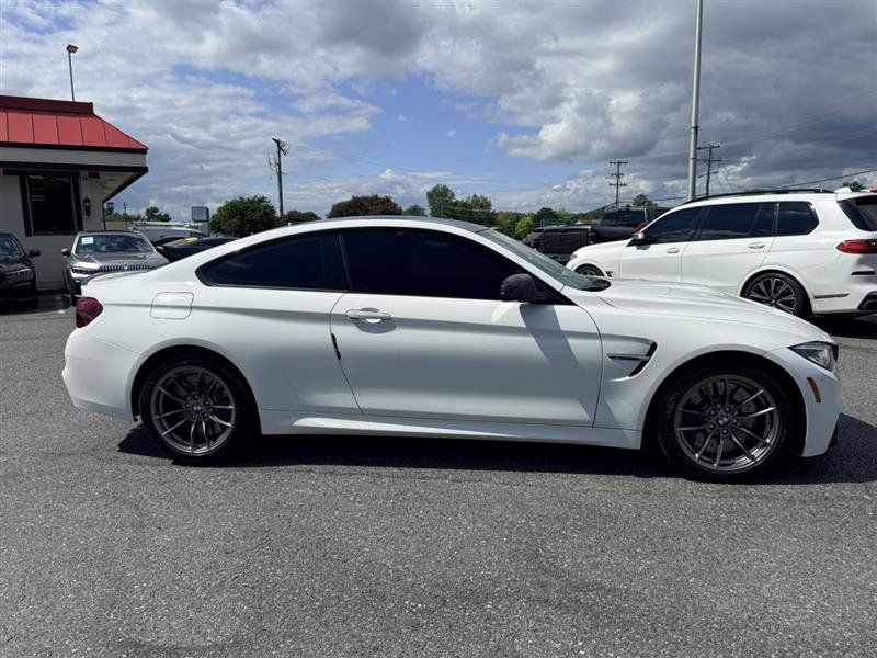 Used 2018 BMW M4 Coupe RWD image 4