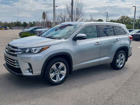 Used 2018 Toyota Highlander Limited image 10