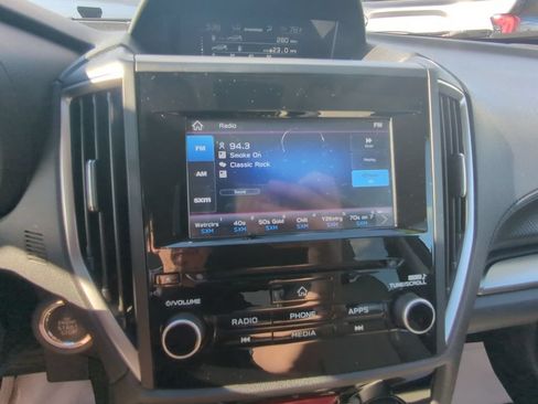 Used 2020 Subaru Forester Premium AWD/4WD image 17