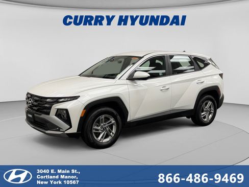 Certified 2025 Hyundai Tucson SE AWD/4WD image 1