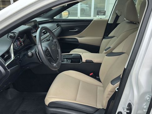 Certified 2021 Lexus ES 350 w/ Accessory Package image 8