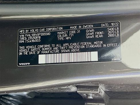 Used 2023 Volvo XC60 B5 Core image 36